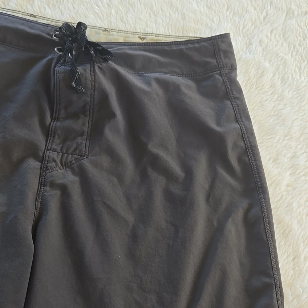 Patagonia Men's Shorts - Picture 10 of 13